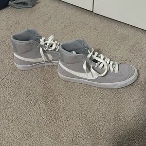 Nike Mid Top sneakers